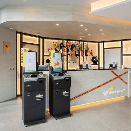 Check Inn Magi Kids Hotel Luodong Exterior photo