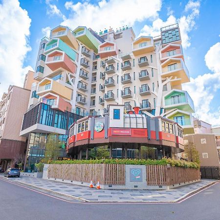 Check Inn Magi Kids Hotel Luodong Exterior photo