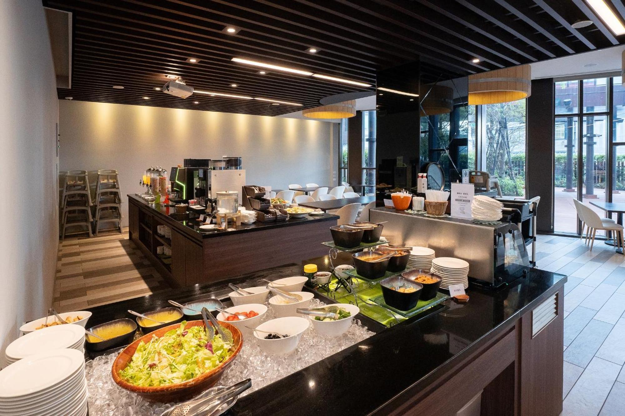 Check Inn Magi Kids Hotel Luodong Exterior photo