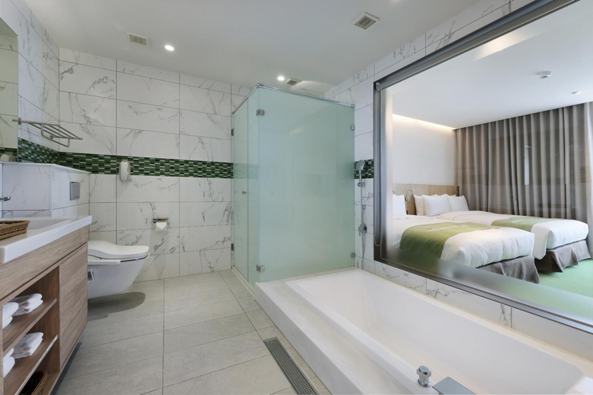 Check Inn Magi Kids Hotel Luodong Exterior photo