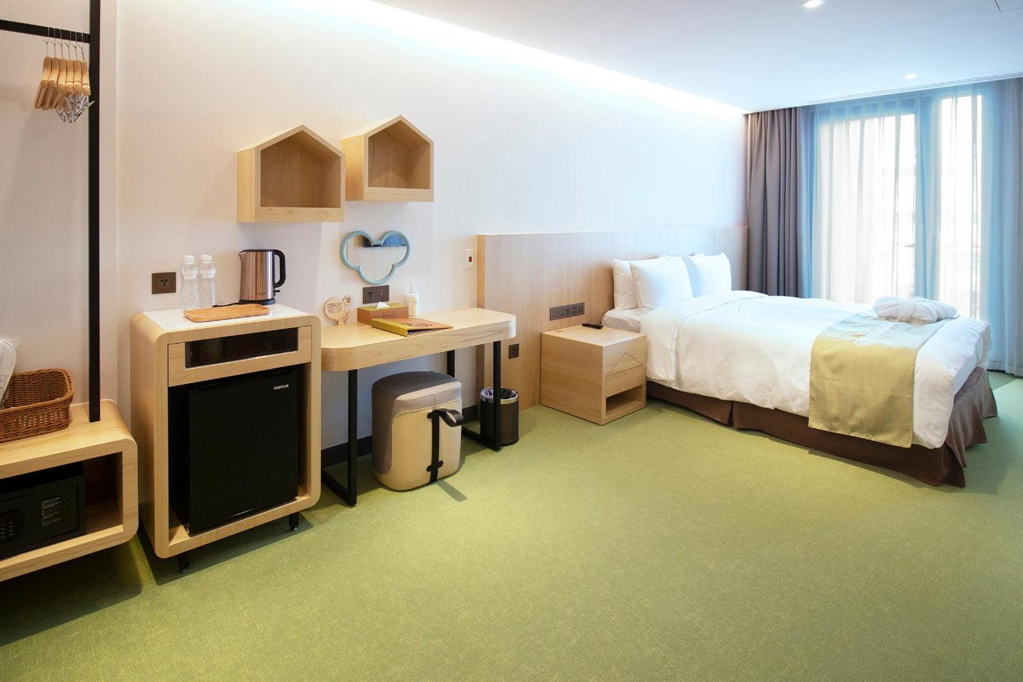 Check Inn Magi Kids Hotel Luodong Exterior photo