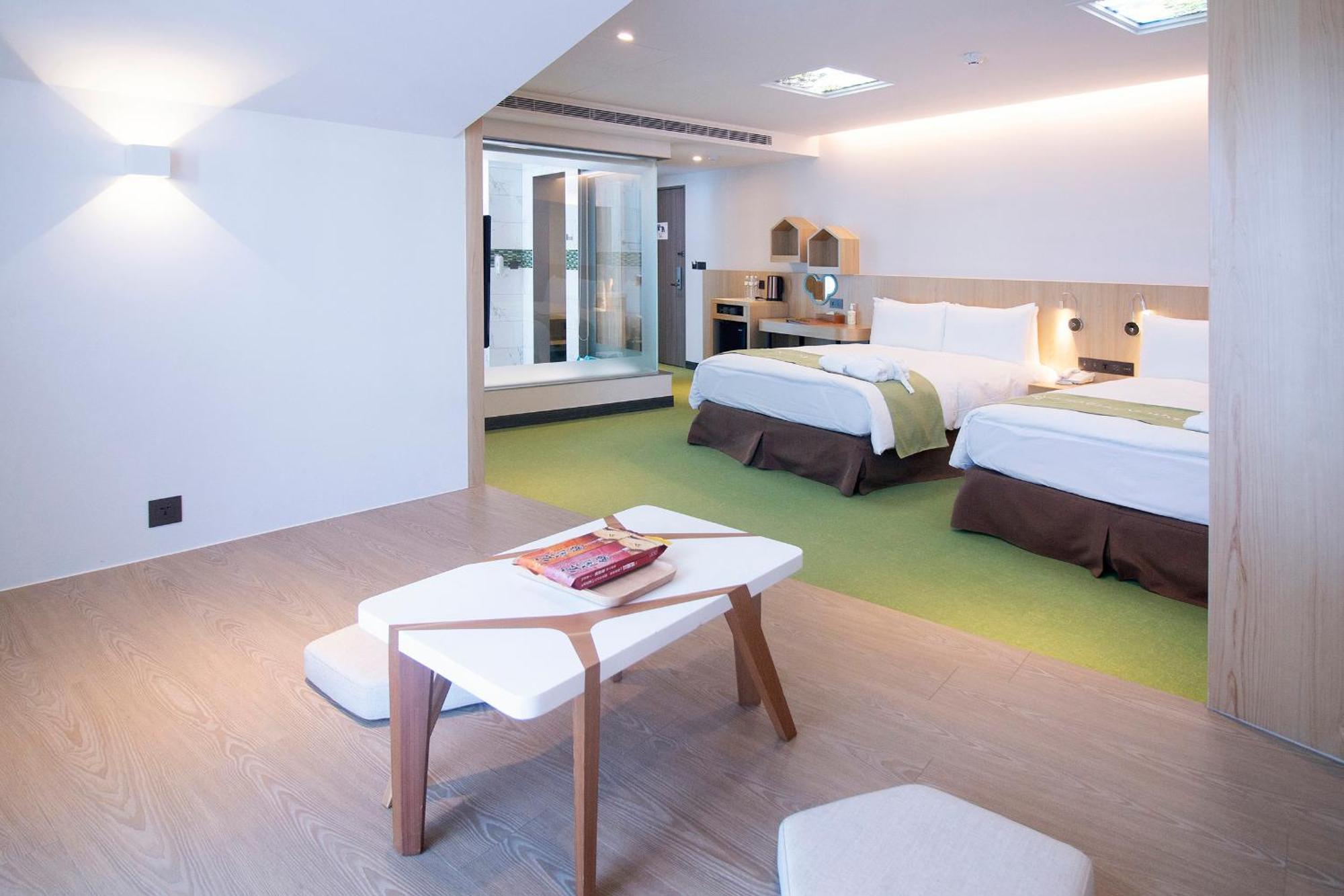 Check Inn Magi Kids Hotel Luodong Exterior photo